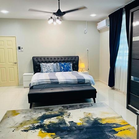 Nazirin Homestay No 27 Tmn Desa Manjung Lumut Eksteriør bilde